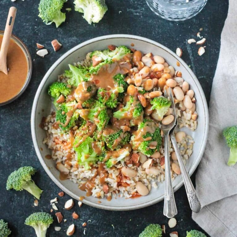 Nutty Brown Rice Broccoli Bowls